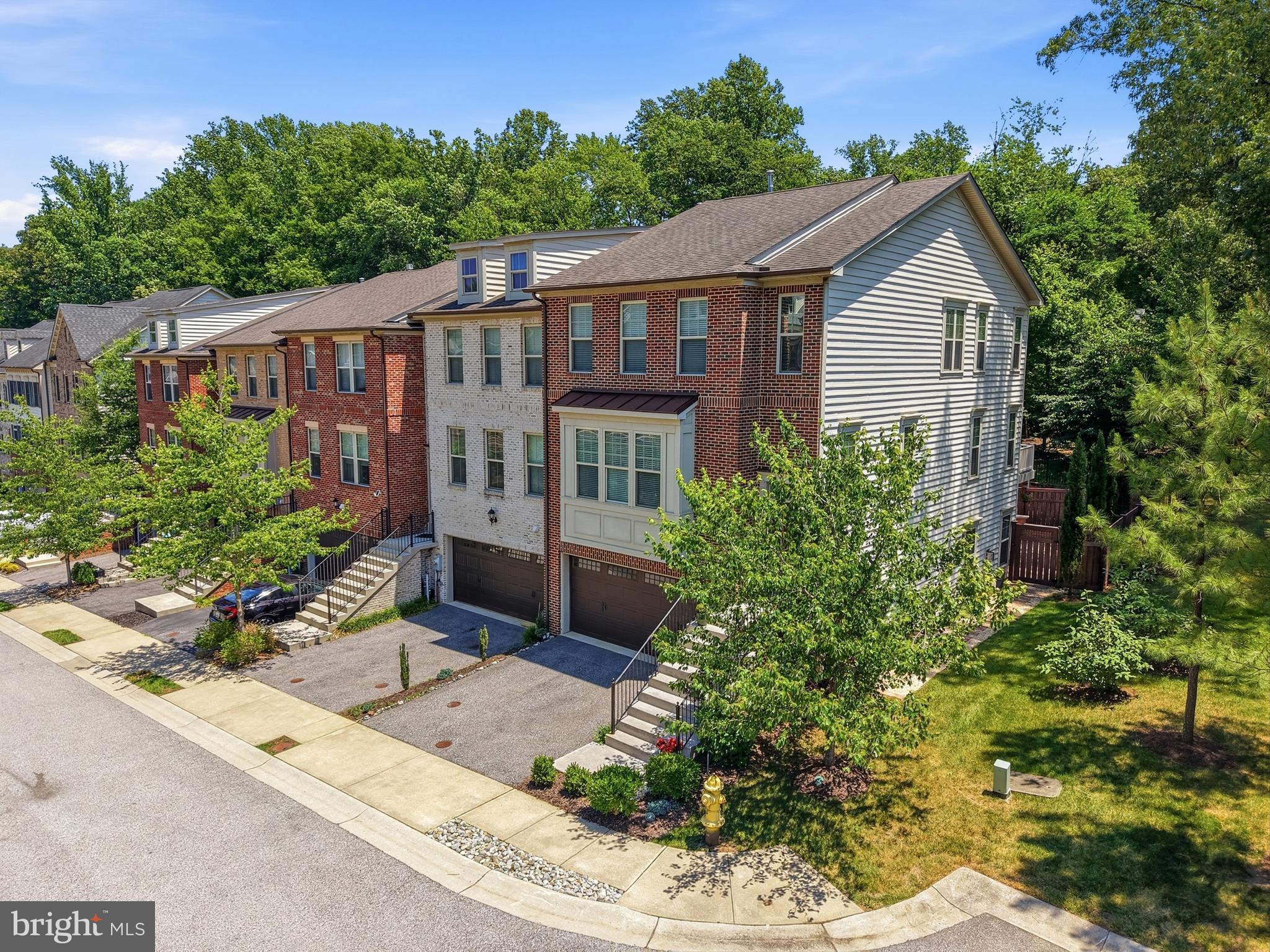 203 TREYBURN WAY