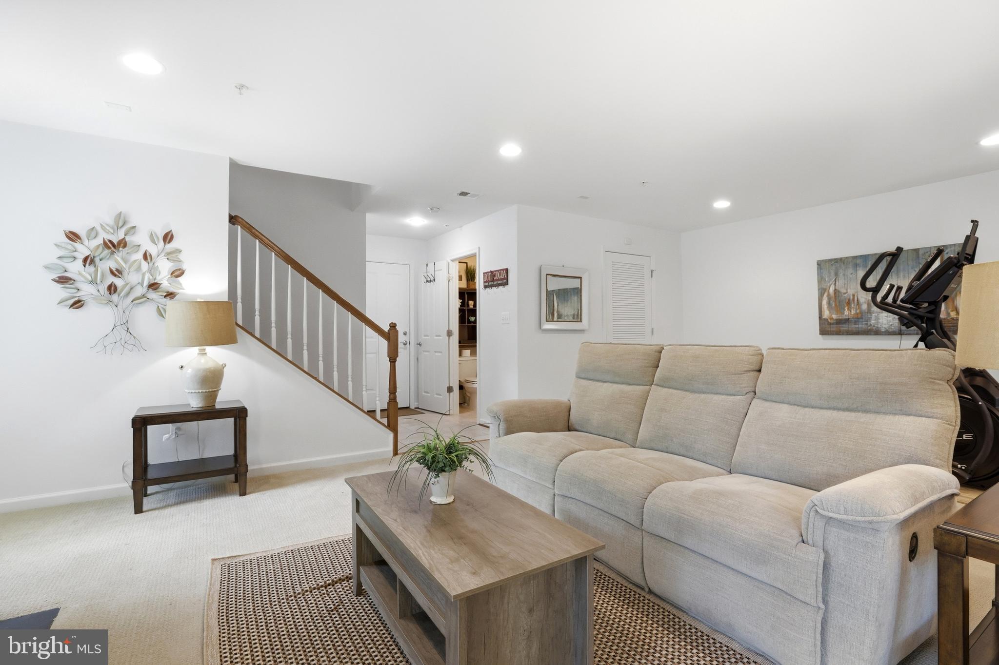 203 TREYBURN WAY