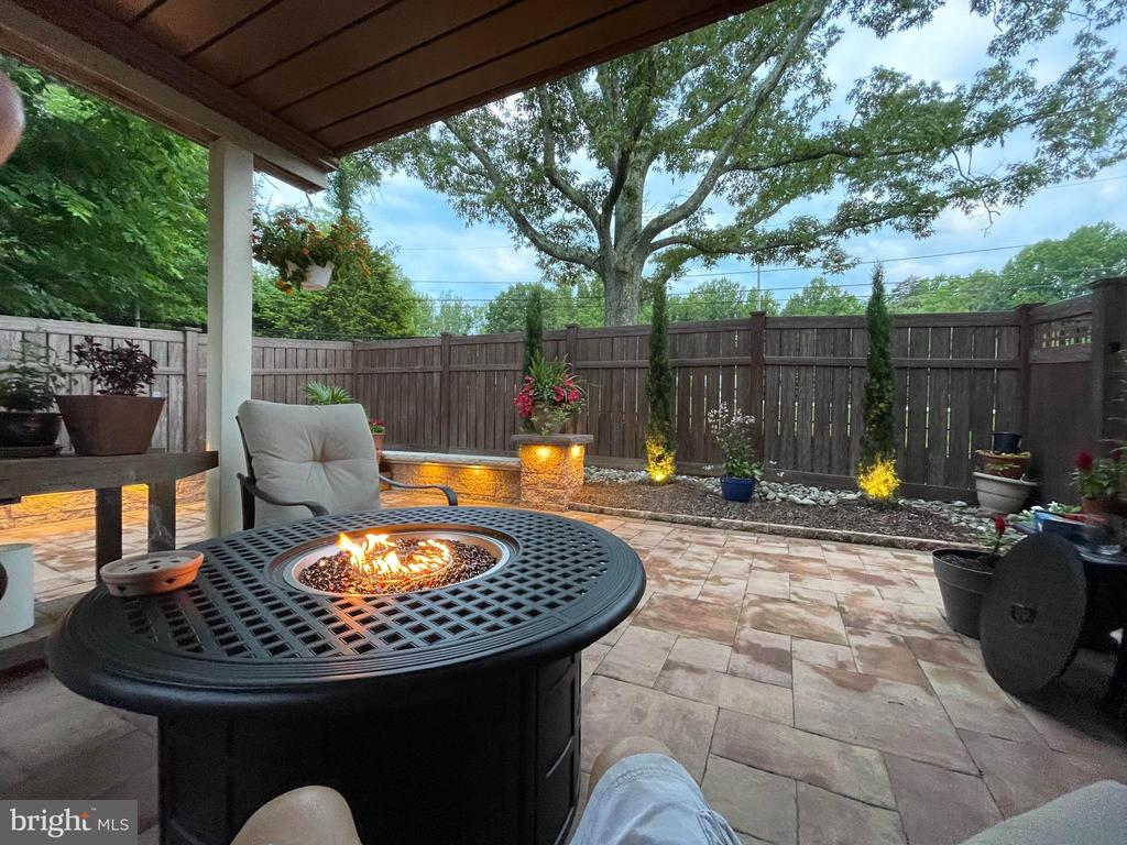 203 TREYBURN WAY