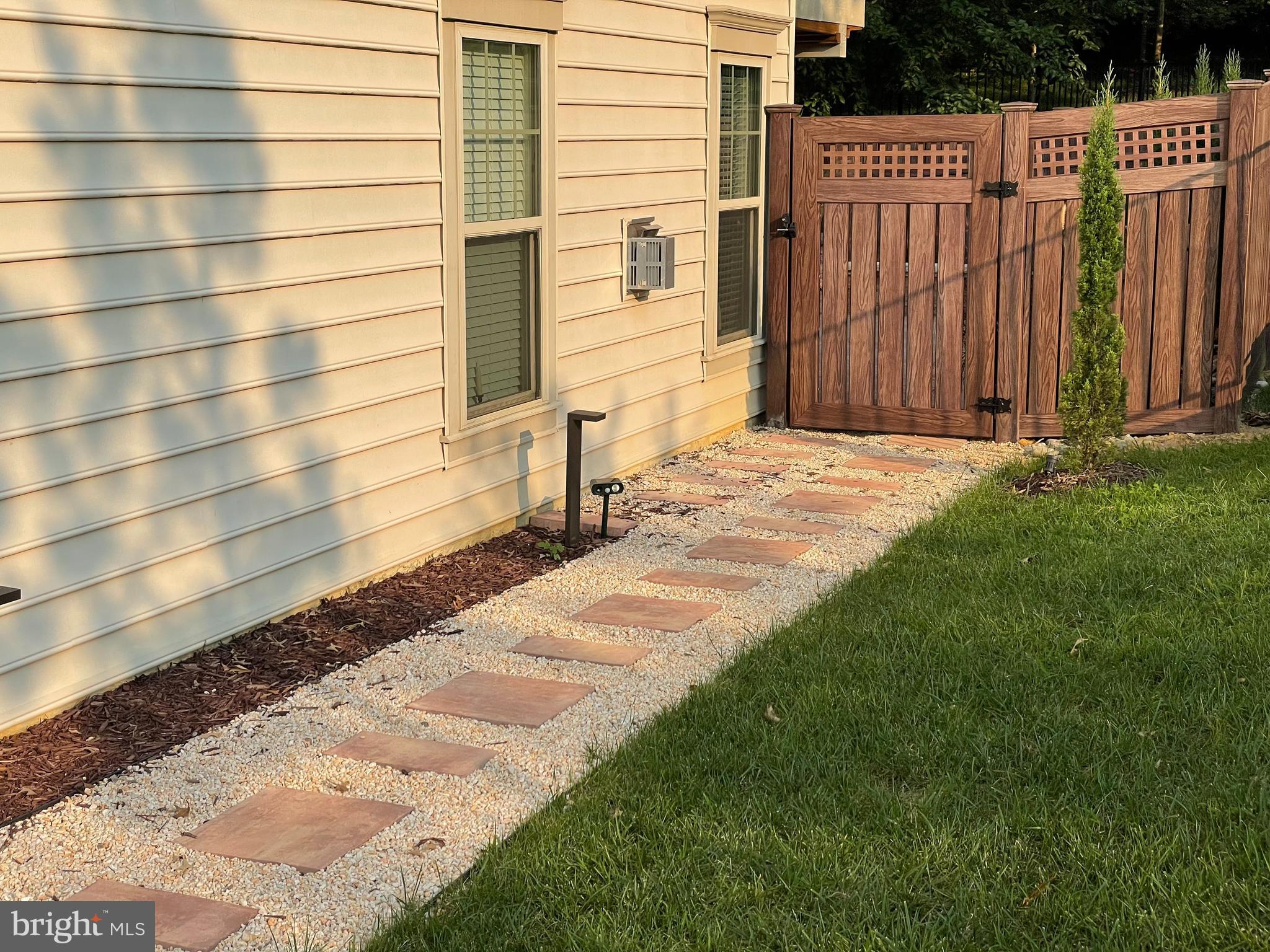 203 TREYBURN WAY