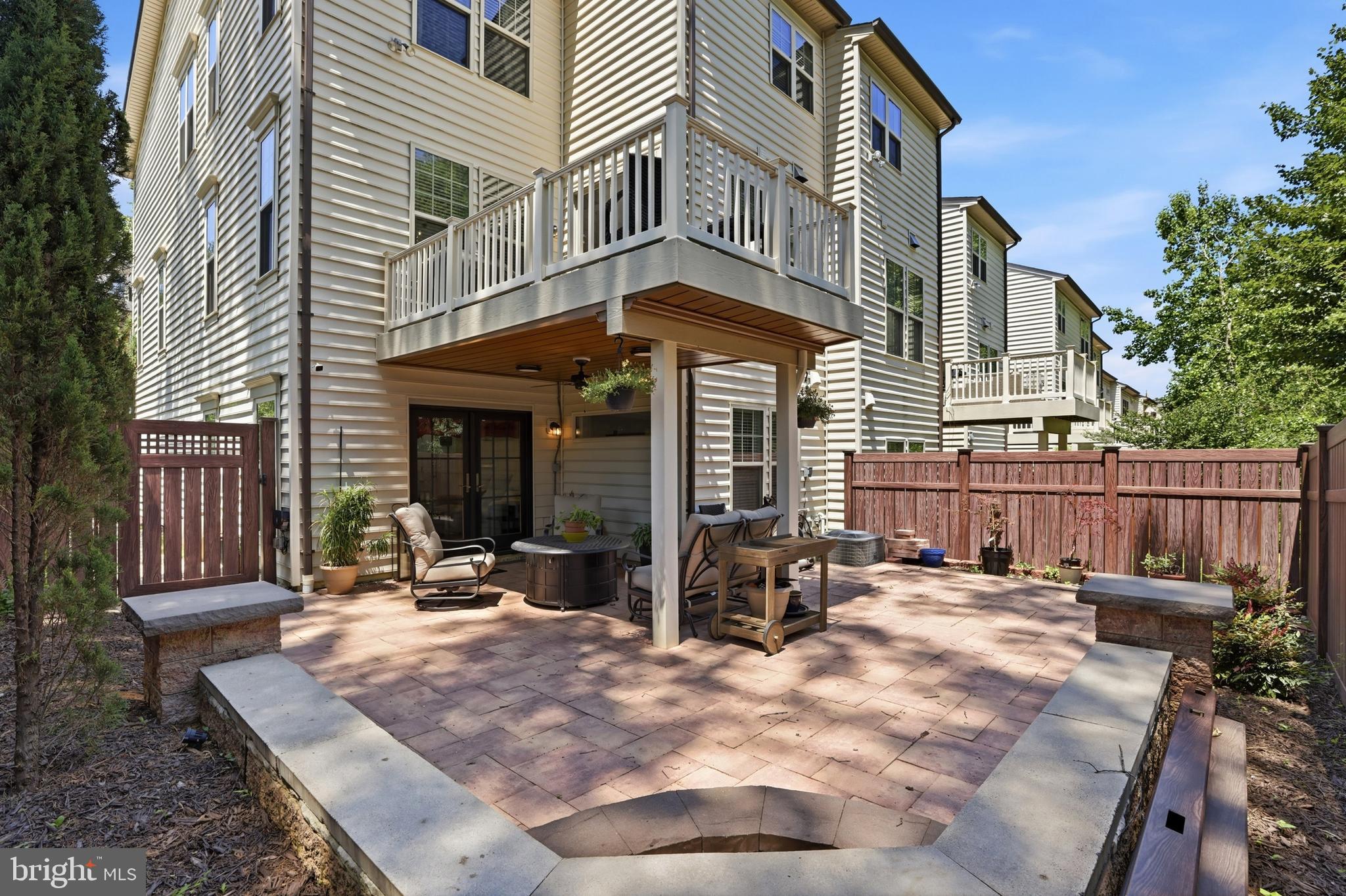 203 TREYBURN WAY