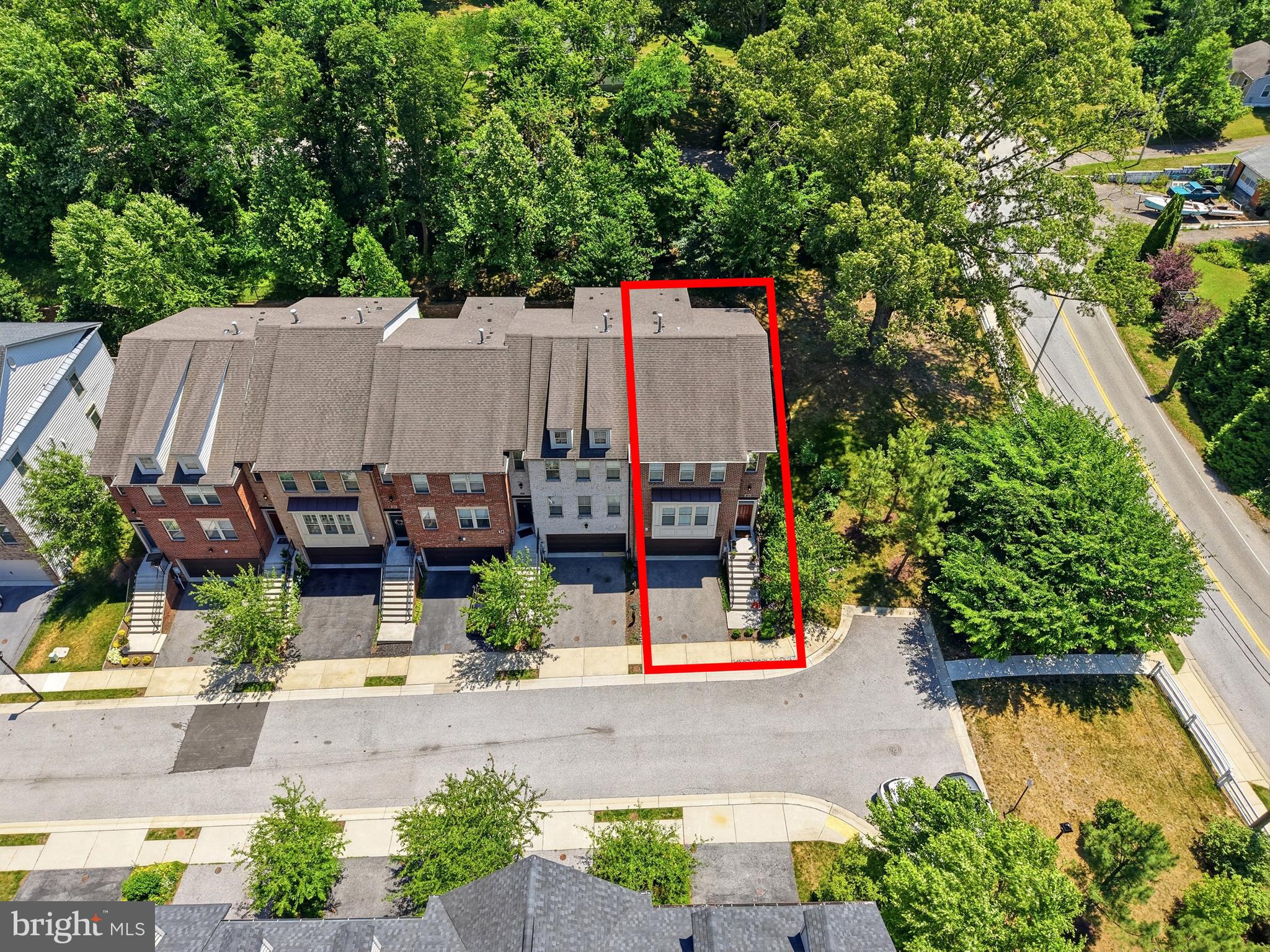 203 TREYBURN WAY