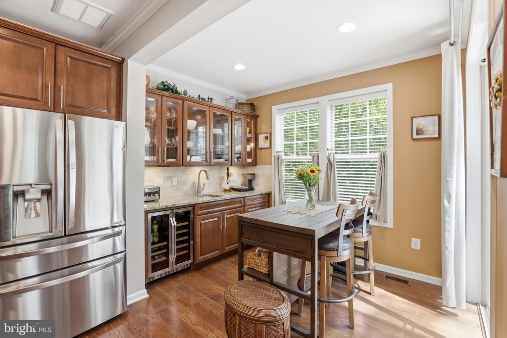 203 TREYBURN WAY