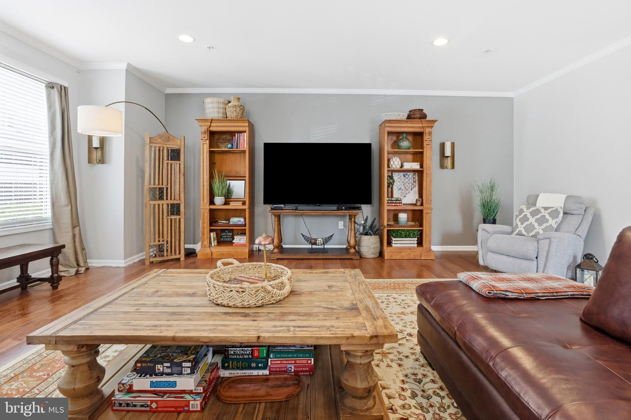 203 TREYBURN WAY