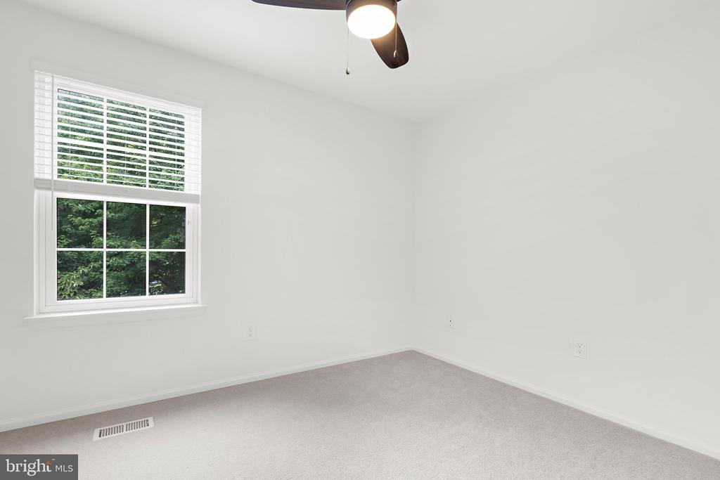 291 COLLEGE MANOR DRIVE