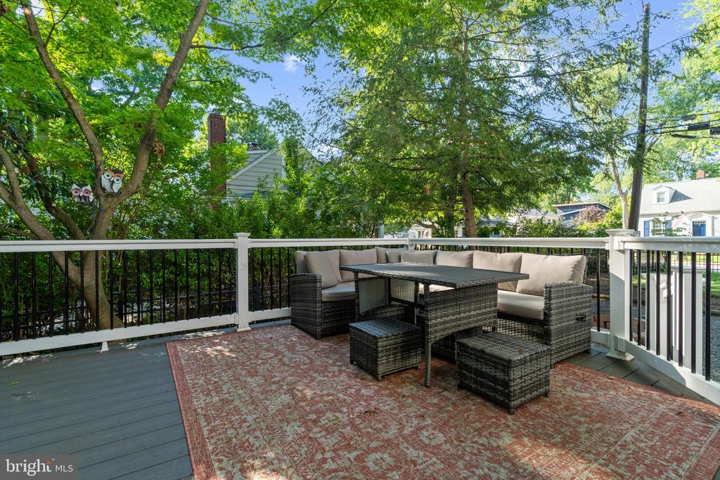 1105 VAN BUREN STREET