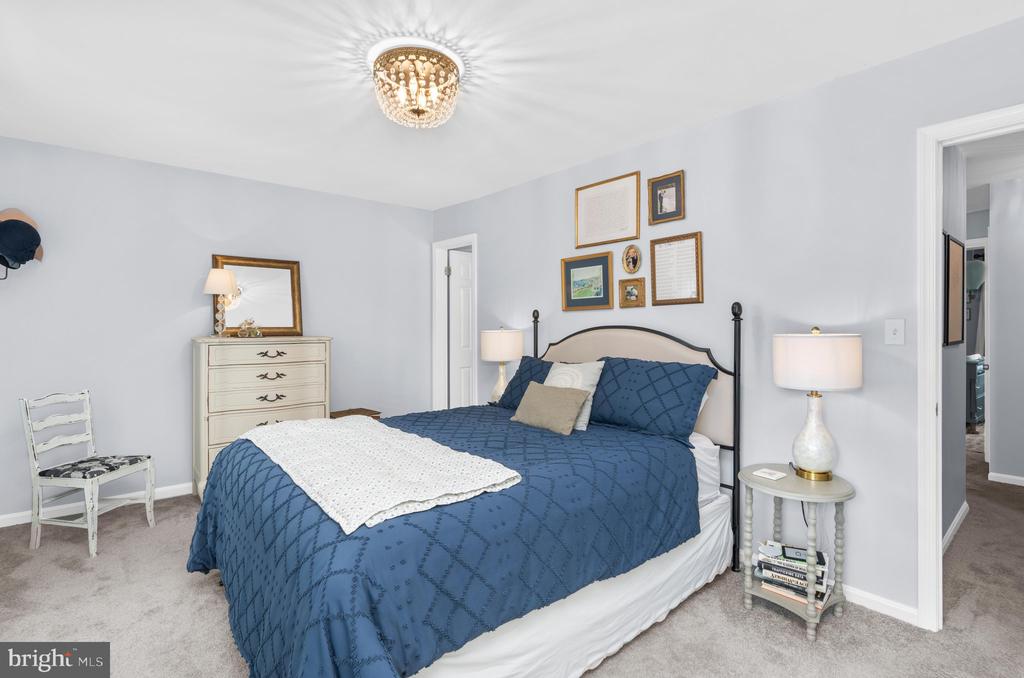 1202 BRUNSWICK COURT