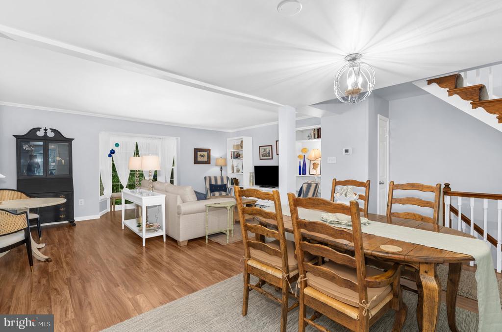 1202 BRUNSWICK COURT