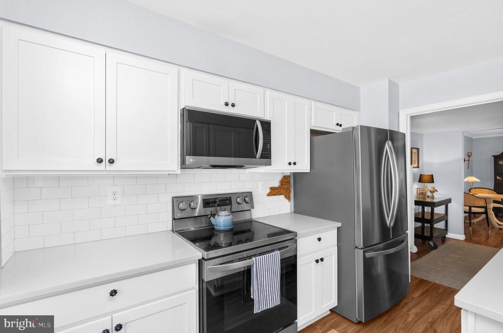 1202 BRUNSWICK COURT
