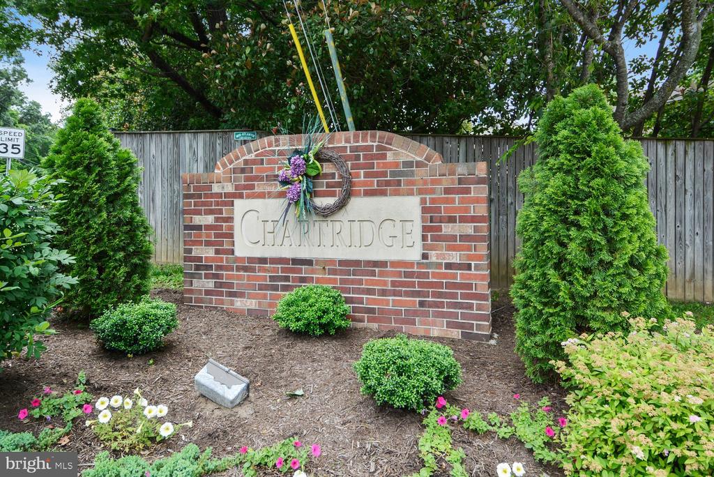 440 RETFORD DRIVE