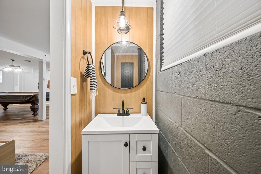 139 MAGOTHY BEACH ROAD
