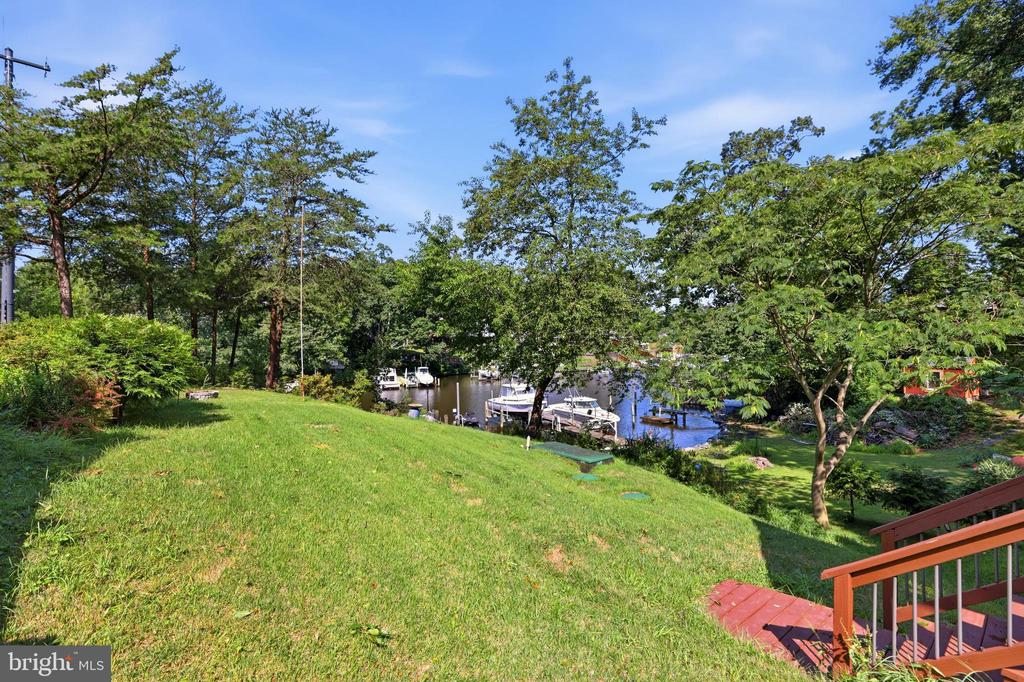 8014 FOREST GLEN DRIVE