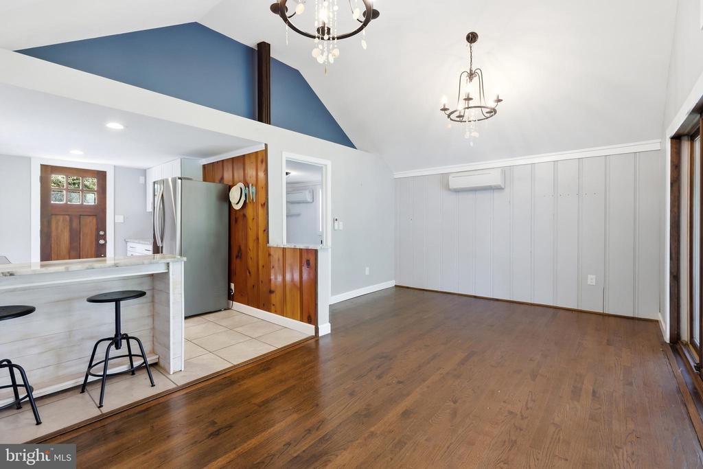 8014 FOREST GLEN DRIVE