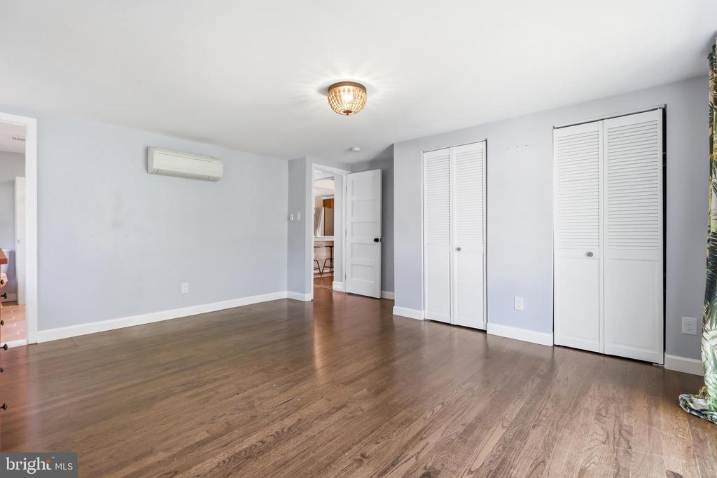 8014 FOREST GLEN DRIVE