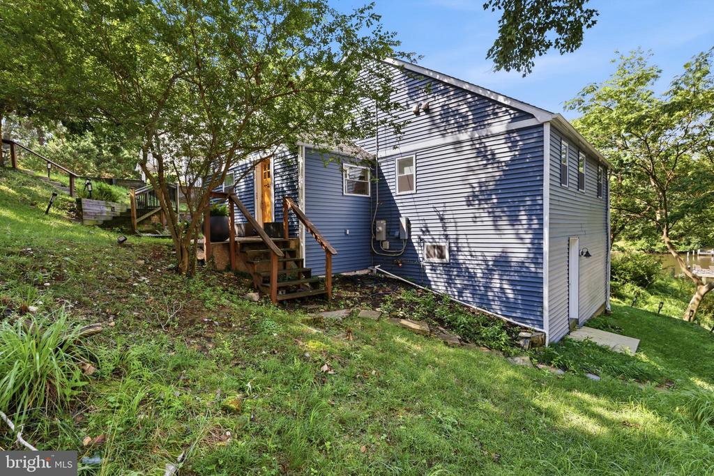 8014 FOREST GLEN DRIVE