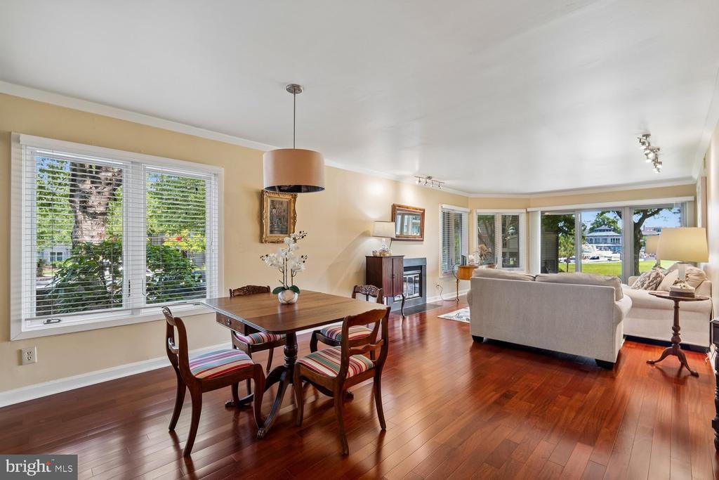 7048 HARBOUR VILLAGE COURT Unit: T2