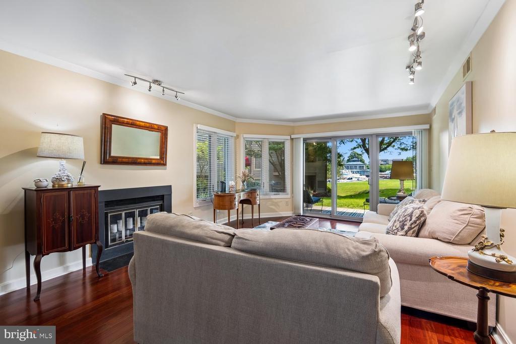 7048 HARBOUR VILLAGE COURT Unit: T2