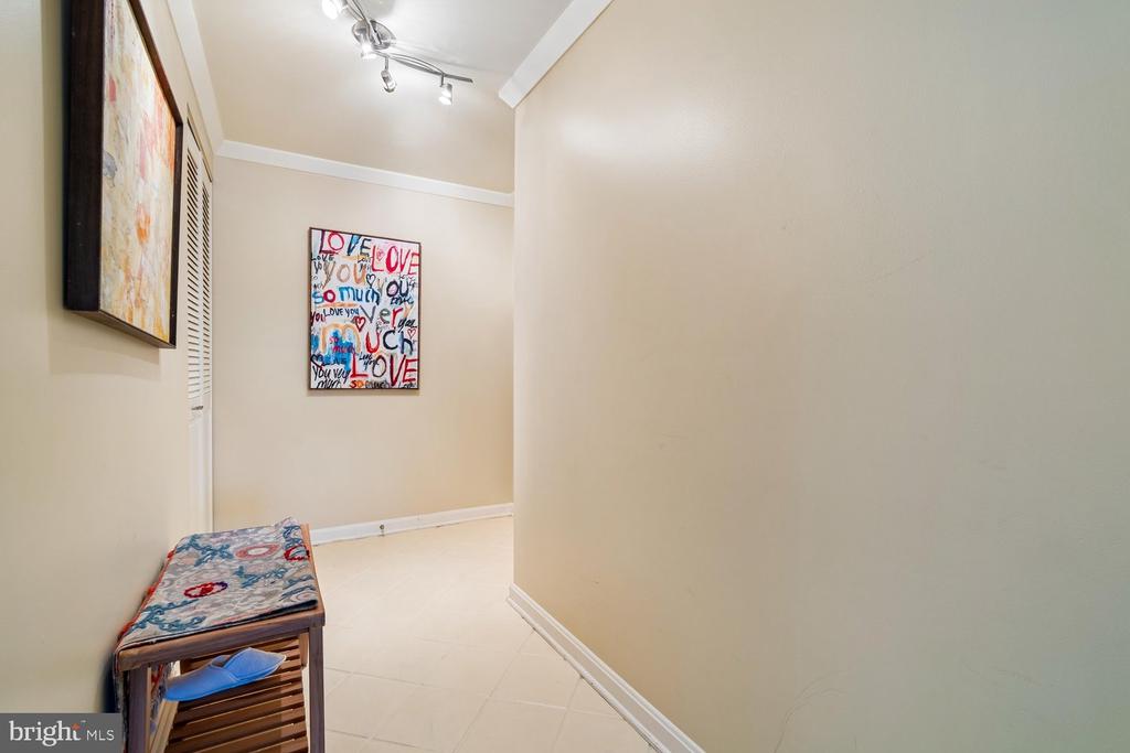7048 HARBOUR VILLAGE COURT Unit: T2