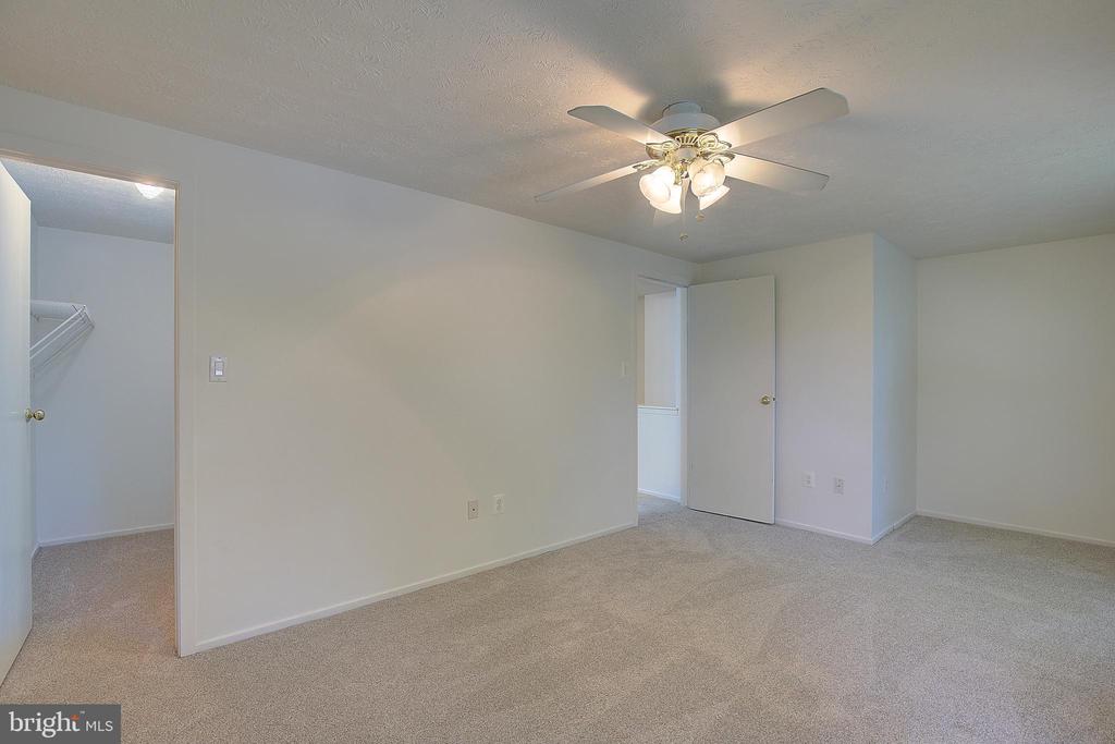 1623 SECRETARIAT DRIVE