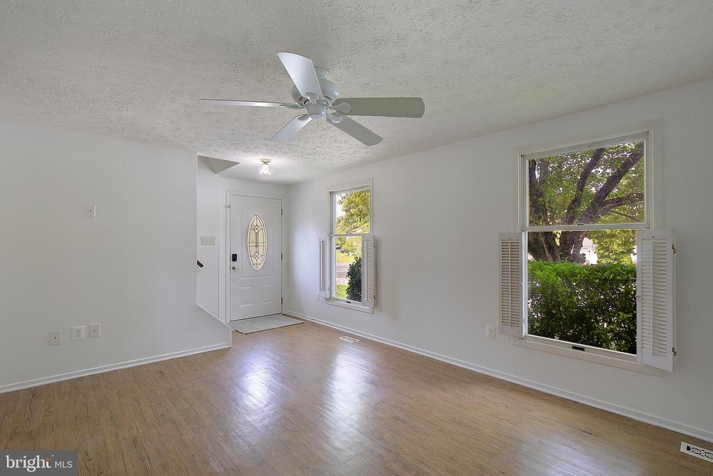1623 SECRETARIAT DRIVE