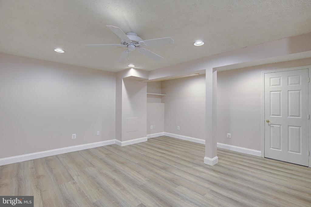 1623 SECRETARIAT DRIVE