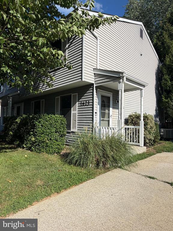 1623 SECRETARIAT DRIVE