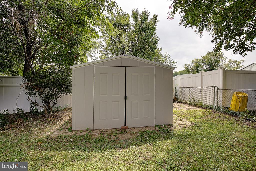 1623 SECRETARIAT DRIVE