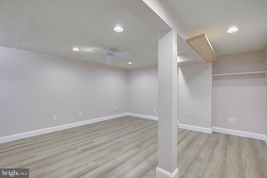 1623 SECRETARIAT DRIVE