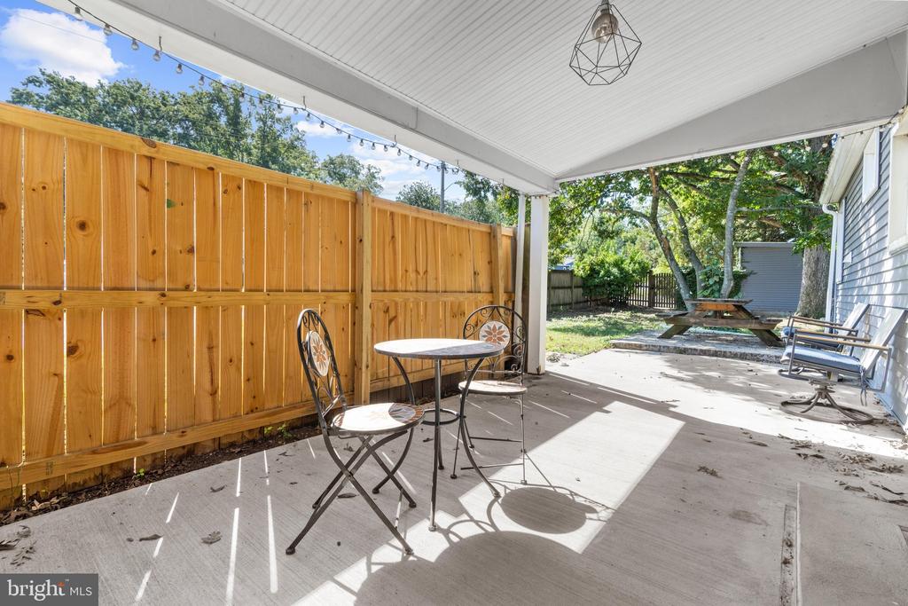 1301 DAMASCUS STREET