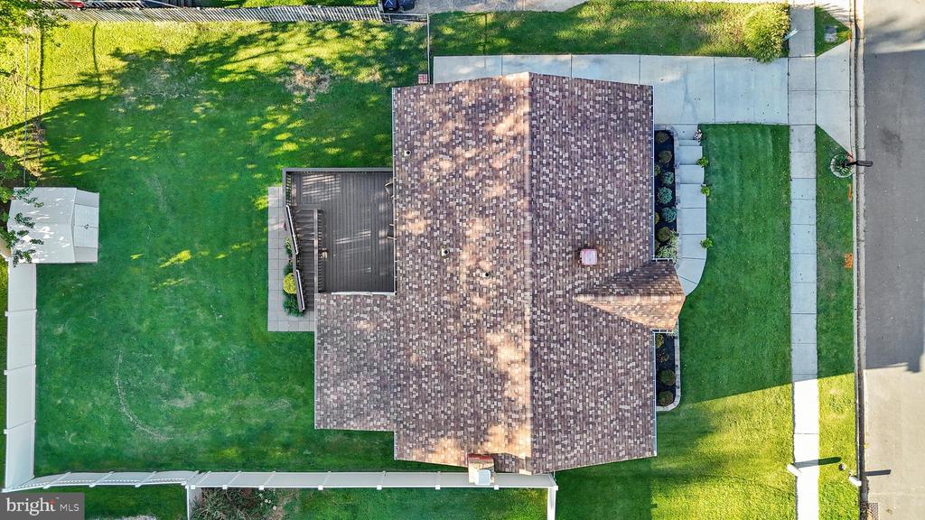 852 MEADOW HEIGHTS LANE