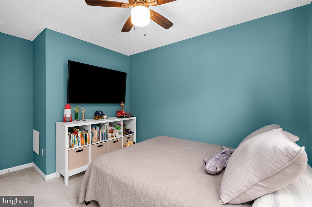 779 PINE DRIFT DRIVE