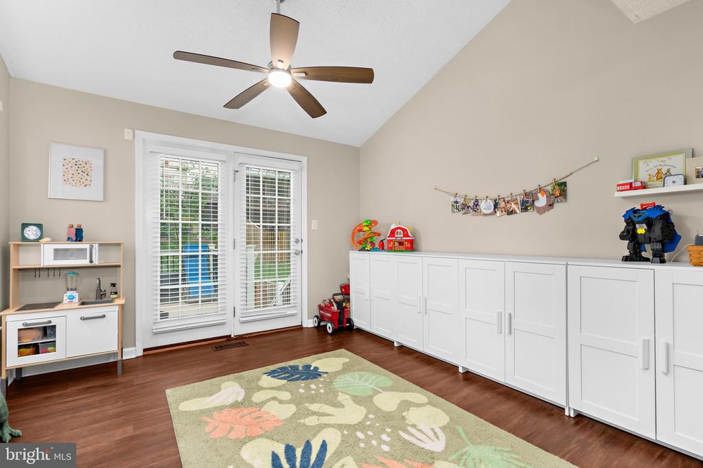 779 PINE DRIFT DRIVE