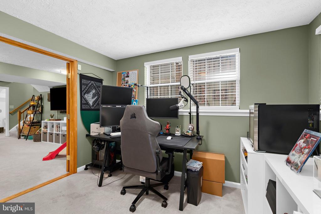779 PINE DRIFT DRIVE