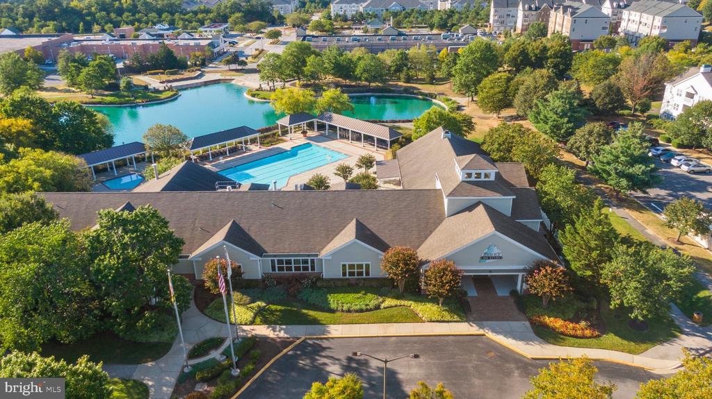779 PINE DRIFT DRIVE