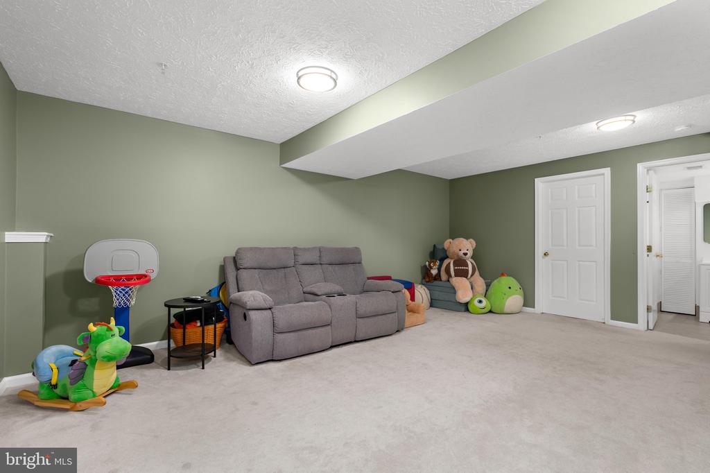779 PINE DRIFT DRIVE