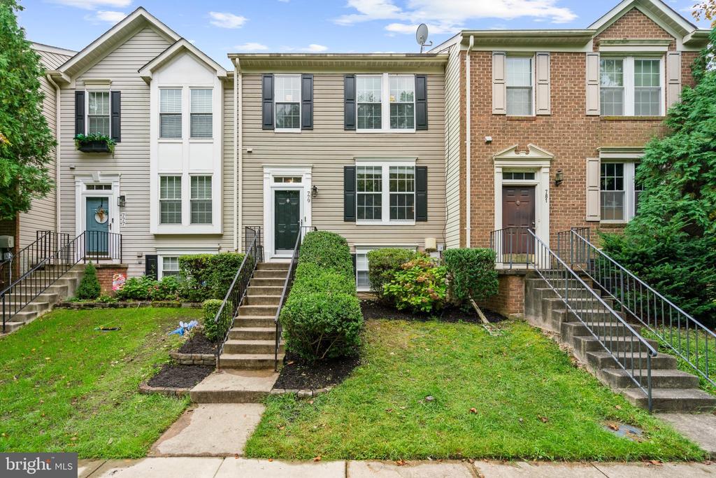 779 PINE DRIFT DRIVE