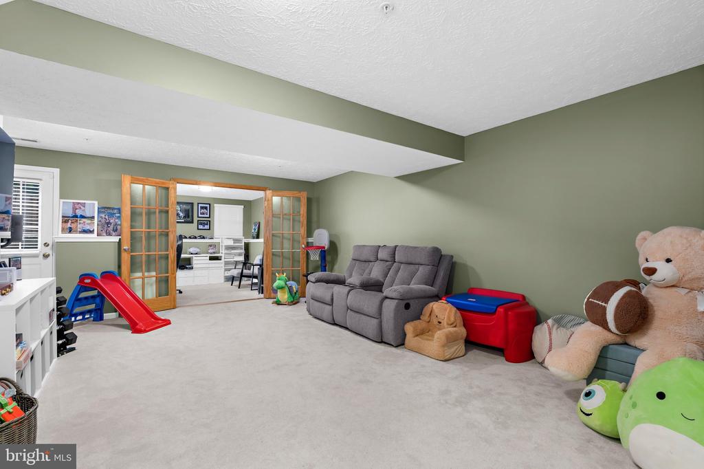 779 PINE DRIFT DRIVE