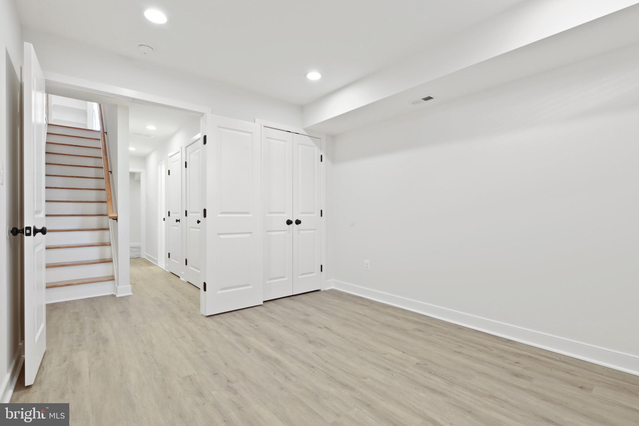 119 E Randall St