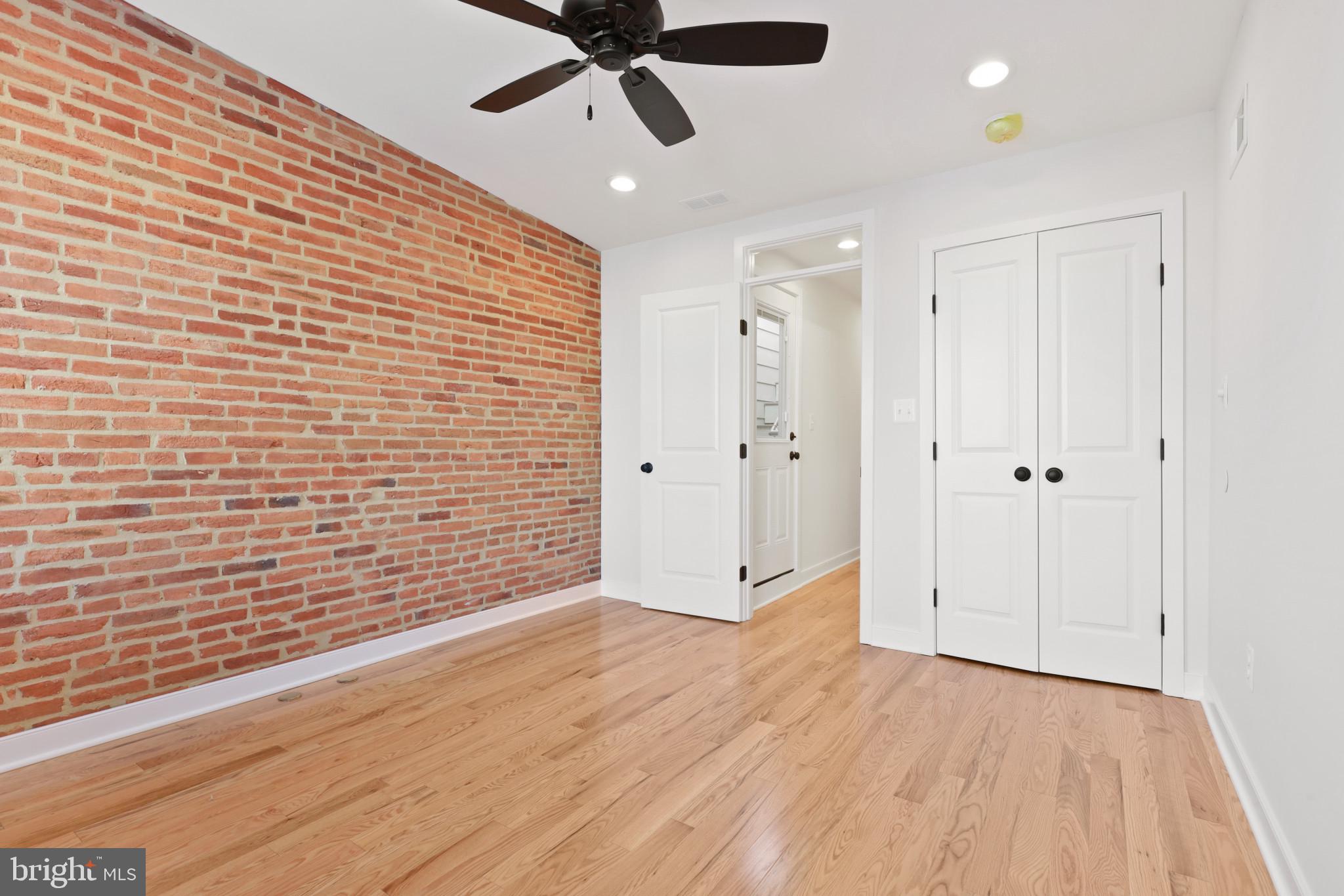 119 E Randall St