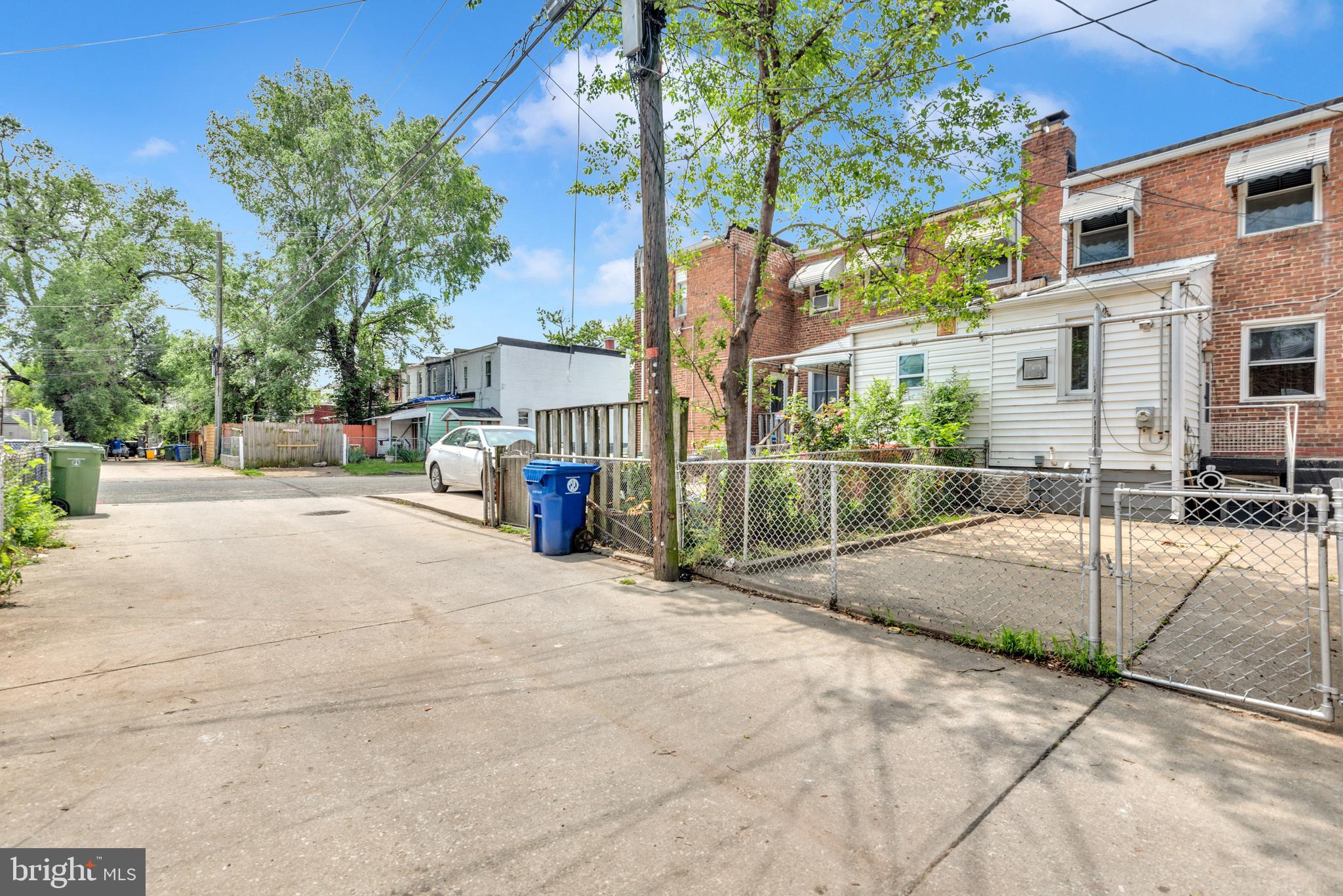 3541 Horton Ave