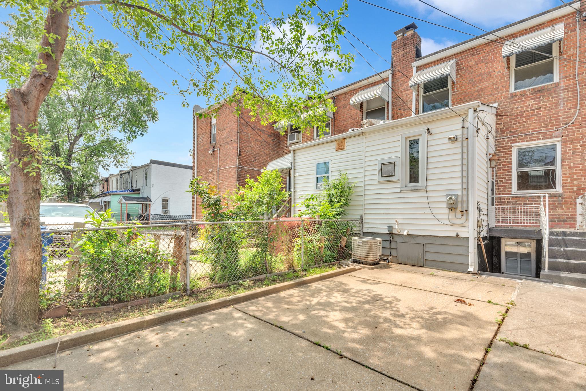 3541 Horton Ave