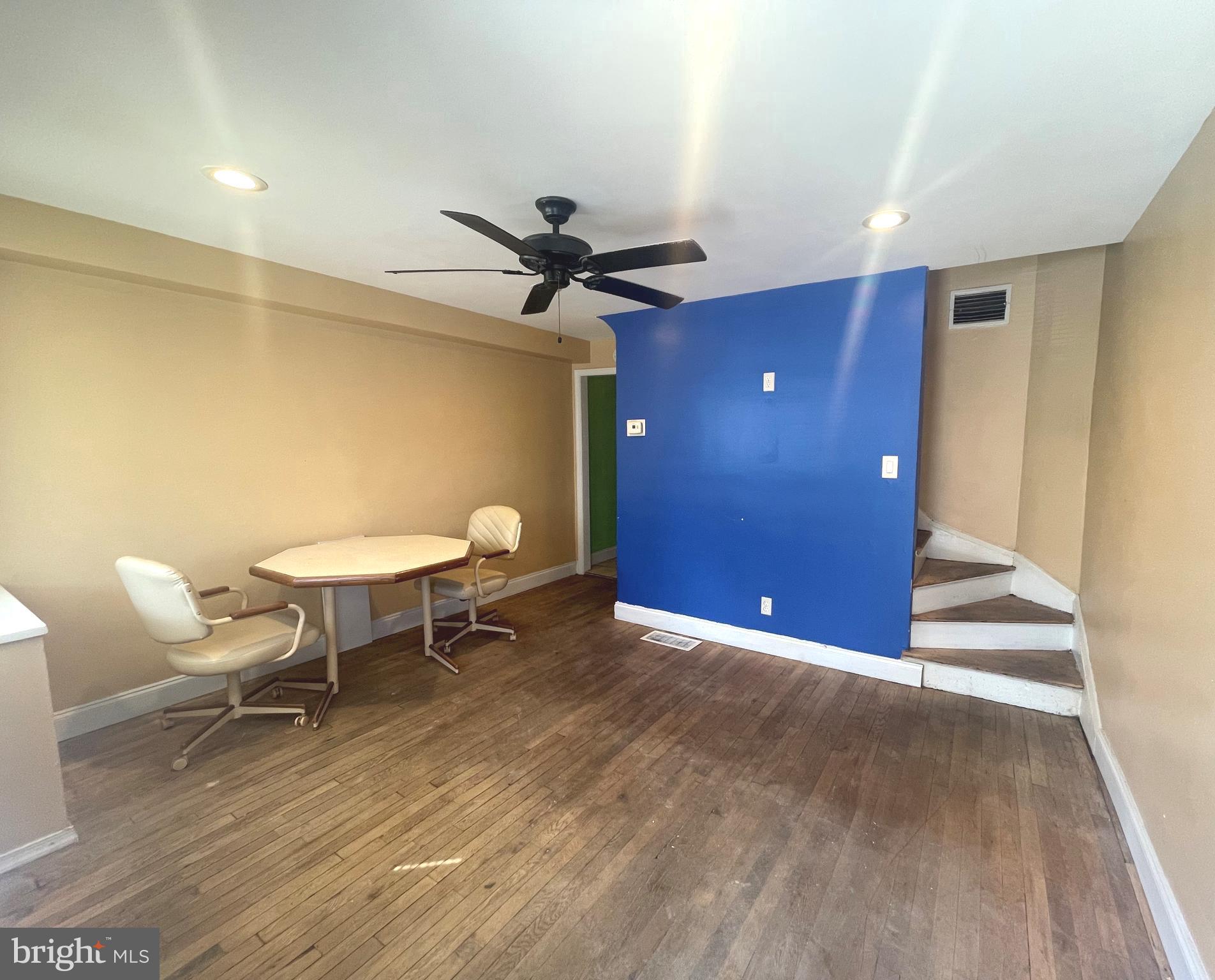 2858 Bookert Dr