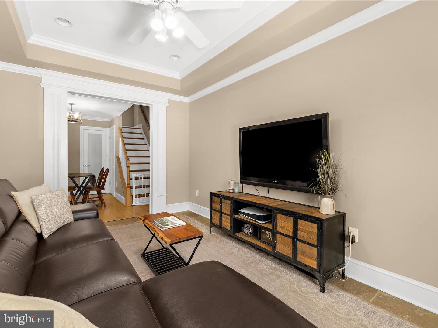 1105 S Linwood Ave