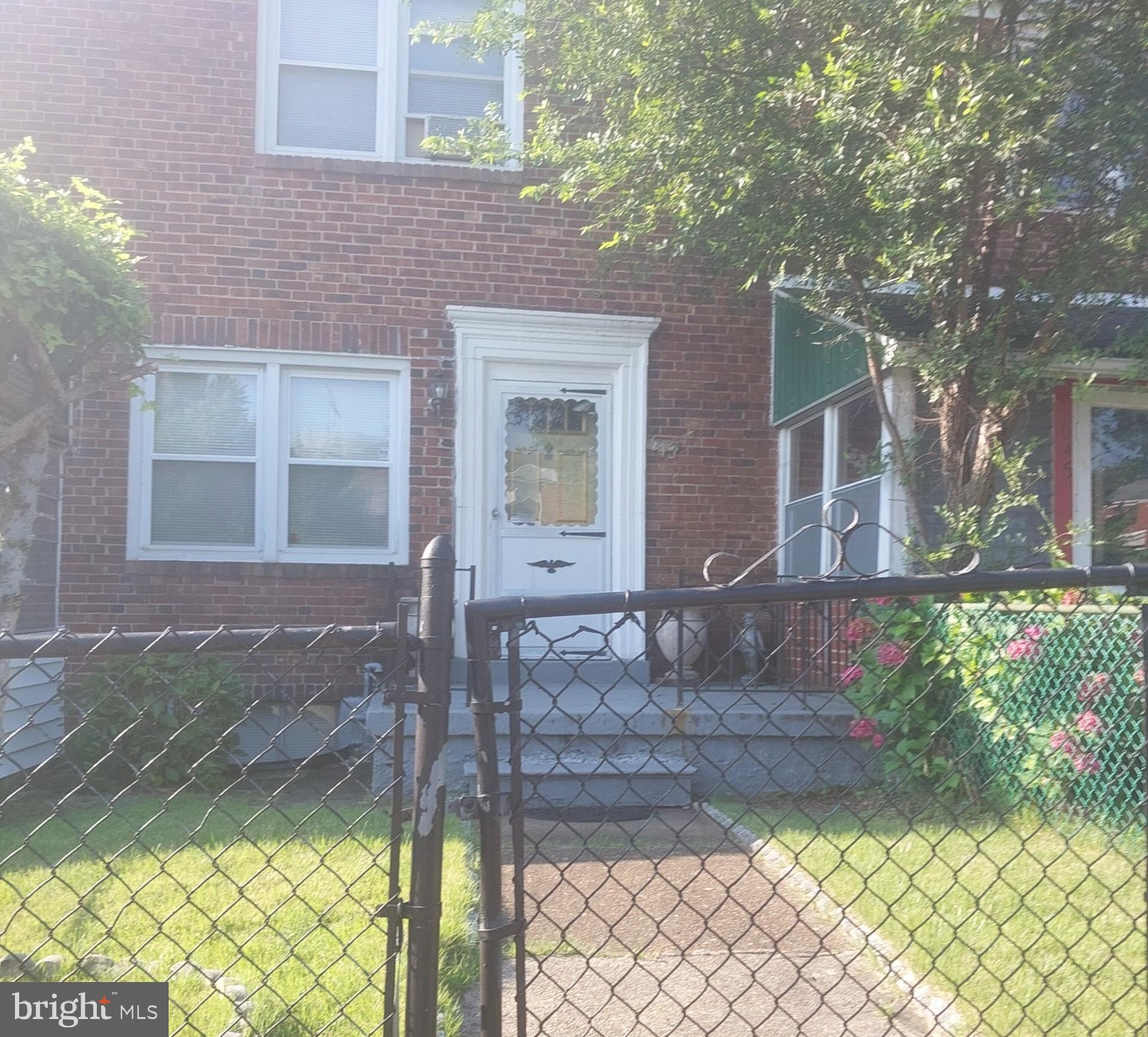 643 Hillview Rd
