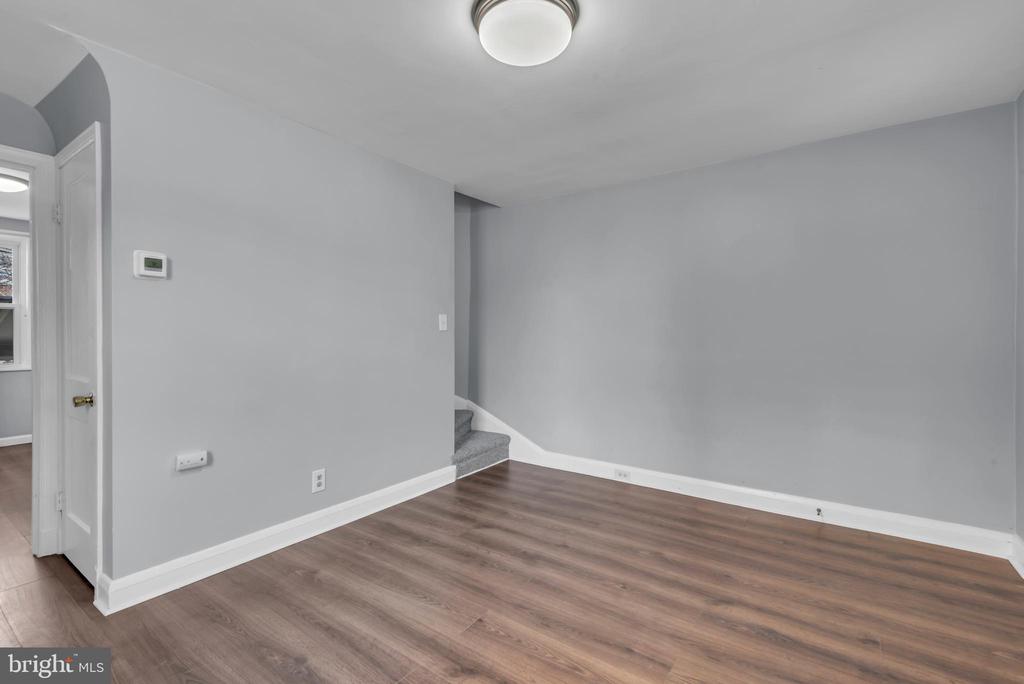 2737 BOOKERT DRIVE