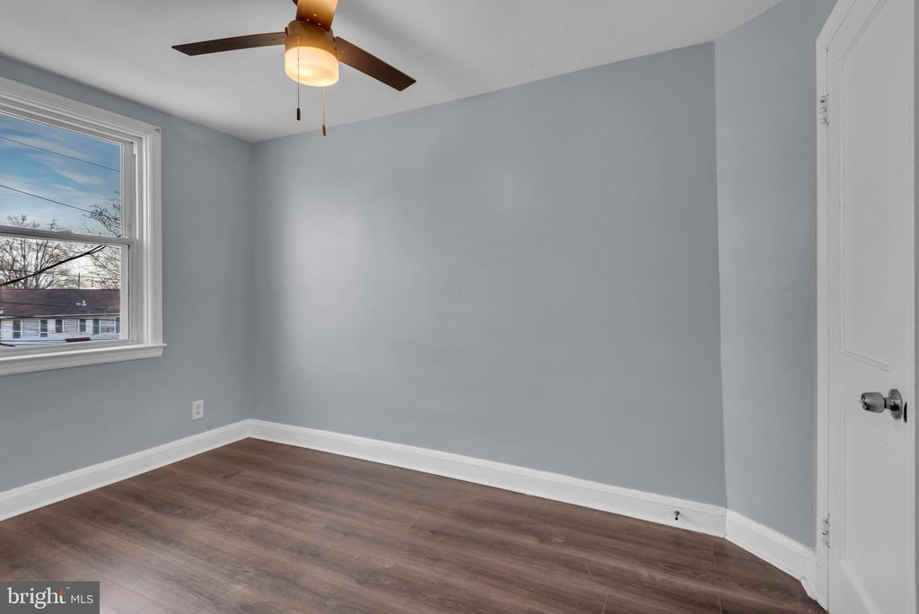 2737 BOOKERT DRIVE