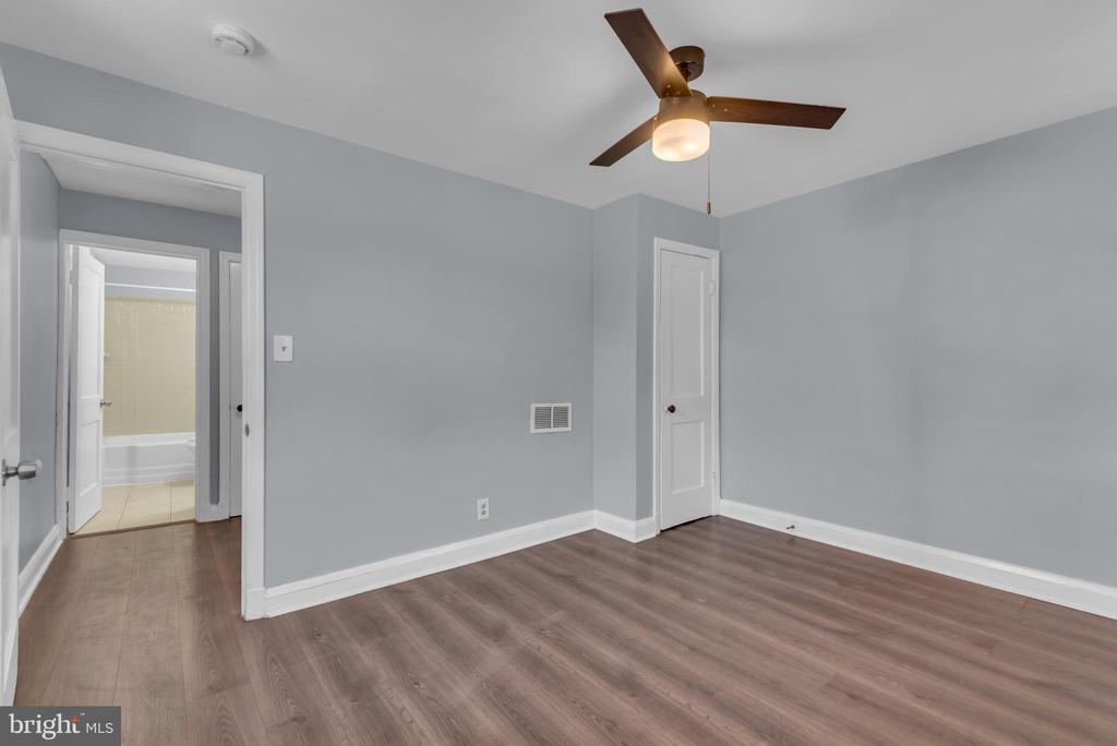 2737 BOOKERT DRIVE