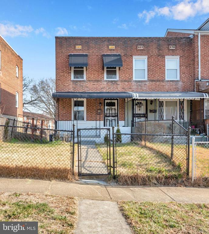2737 BOOKERT DRIVE
