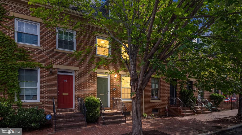 26 E MONTGOMERY STREET