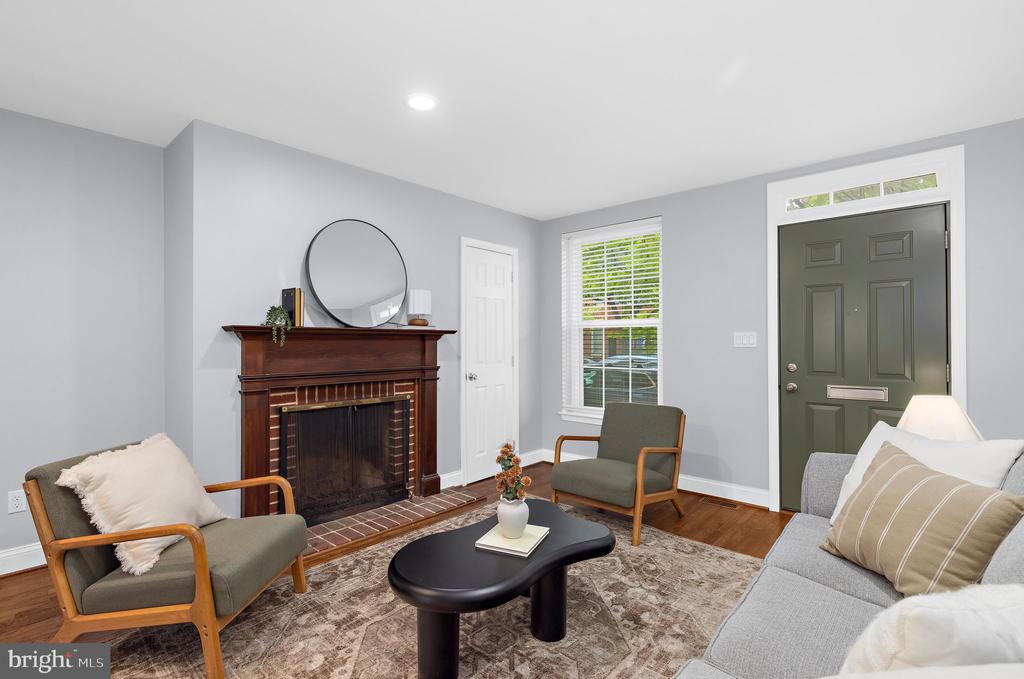 26 E MONTGOMERY STREET